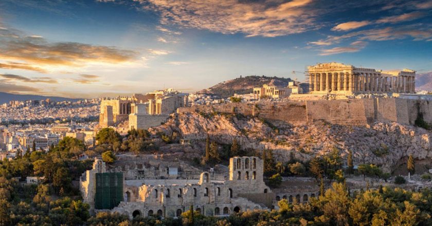 Planea tu escapada romántica a Grecia